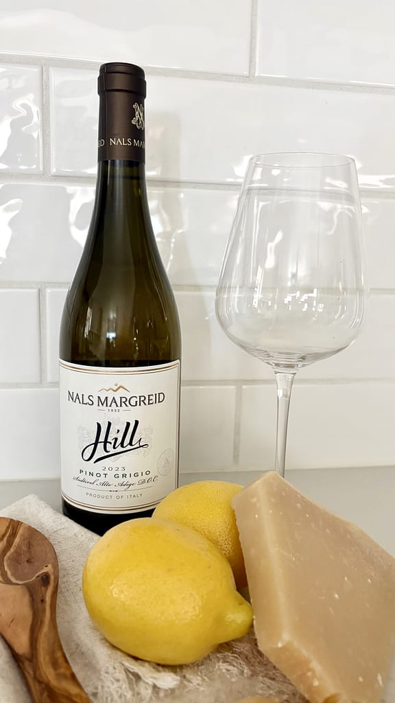 Pinot Grigio wine for Italian food pairing